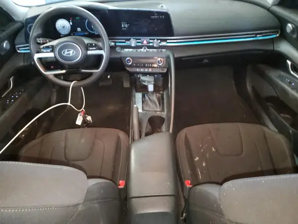 KMHLM4DGXRU702506 2024 HYUNDAI ELANTRA - Image 8