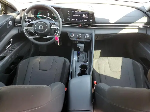 KMHLM4DGXRU703722 2024 HYUNDAI ELANTRA - Image 8