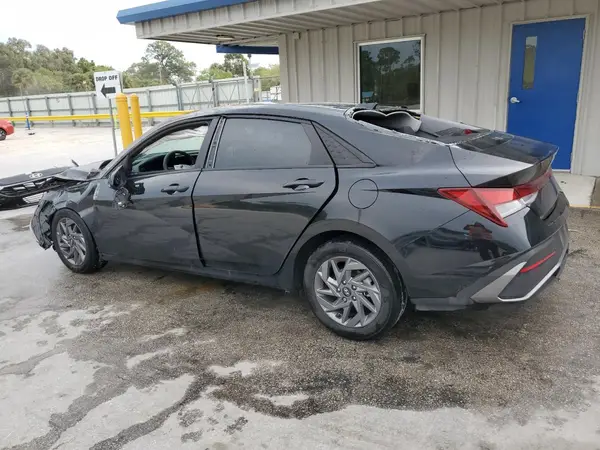 KMHLM4DGXRU703834 2024 HYUNDAI ELANTRA - Image 2