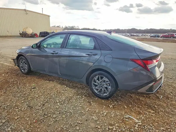 KMHLM4DGXRU703980 2024 HYUNDAI ELANTRA - Image 2