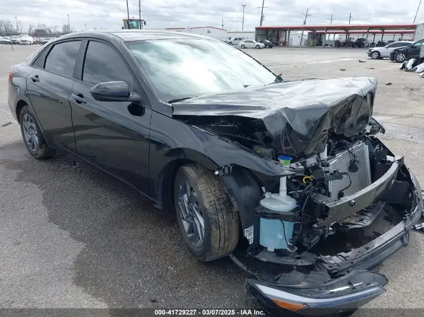 KMHLM4DGXRU704580 2024 HYUNDAI ELANTRA - Image 1
