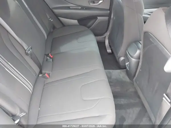 KMHLM4DGXRU704580 2024 HYUNDAI ELANTRA - Image 8