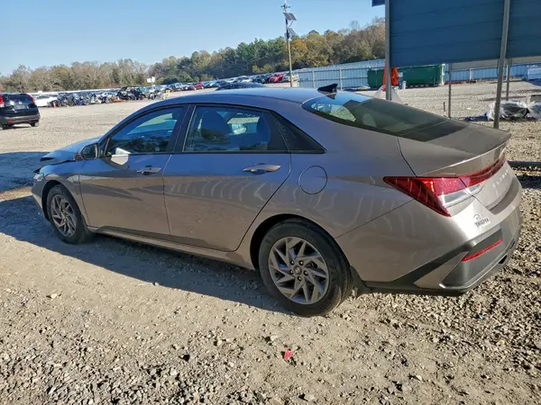 KMHLM4DGXRU707074 2024 HYUNDAI ELANTRA - Image 2