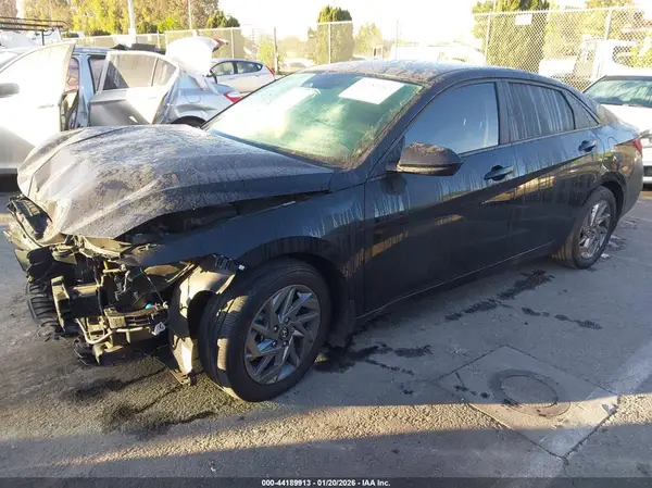 KMHLM4DGXRU709004 2024 HYUNDAI ELANTRA - Image 2