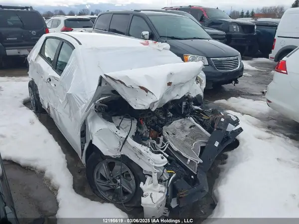 KMHLM4DGXRU713215 2024 HYUNDAI ELANTRA - Image 1