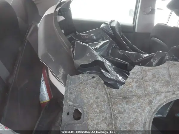 KMHLM4DGXRU713215 2024 HYUNDAI ELANTRA - Image 8
