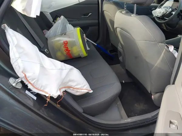 KMHLM4DGXRU713859 2024 HYUNDAI ELANTRA - Image 8