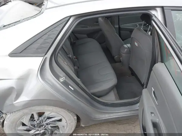 KMHLM4DGXRU714011 2024 HYUNDAI ELANTRA - Image 8