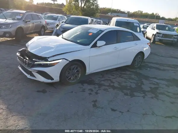 KMHLM4DGXRU716972 2024 HYUNDAI ELANTRA - Image 2