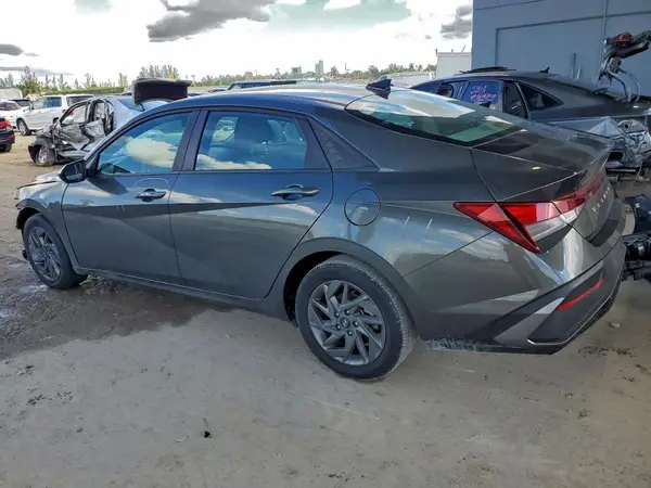 KMHLM4DGXRU729446 2024 HYUNDAI ELANTRA - Image 2