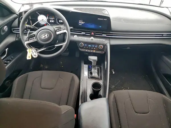 KMHLM4DGXRU735733 2024 HYUNDAI ELANTRA - Image 8