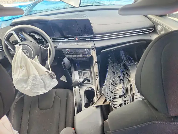 KMHLM4DGXRU737515 2024 HYUNDAI ELANTRA - Image 8