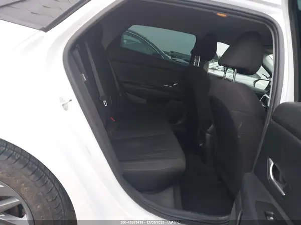 KMHLM4DGXRU739152 2024 HYUNDAI ELANTRA - Image 8