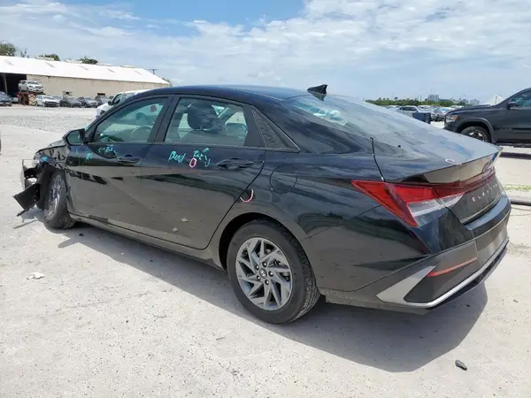 KMHLM4DGXRU745906 2024 HYUNDAI ELANTRA - Image 2