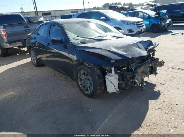 KMHLM4DGXRU748661 2024 HYUNDAI ELANTRA - Image 1