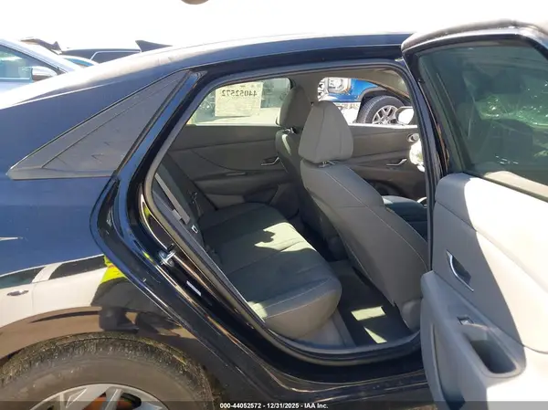 KMHLM4DGXRU748661 2024 HYUNDAI ELANTRA - Image 8