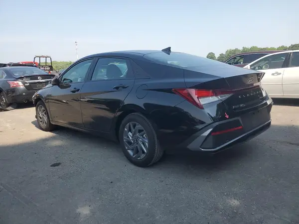 KMHLM4DGXRU751706 2024 HYUNDAI ELANTRA - Image 2