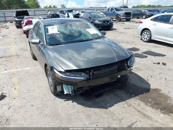 KMHLM4DGXRU757716 2024 HYUNDAI ELANTRA - Image 1