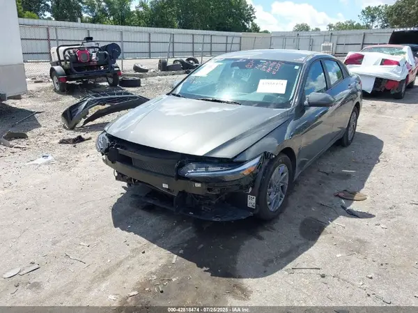 KMHLM4DGXRU757716 2024 HYUNDAI ELANTRA - Image 2