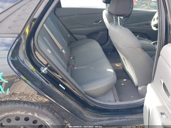 KMHLM4DGXRU759238 2024 HYUNDAI ELANTRA - Image 8