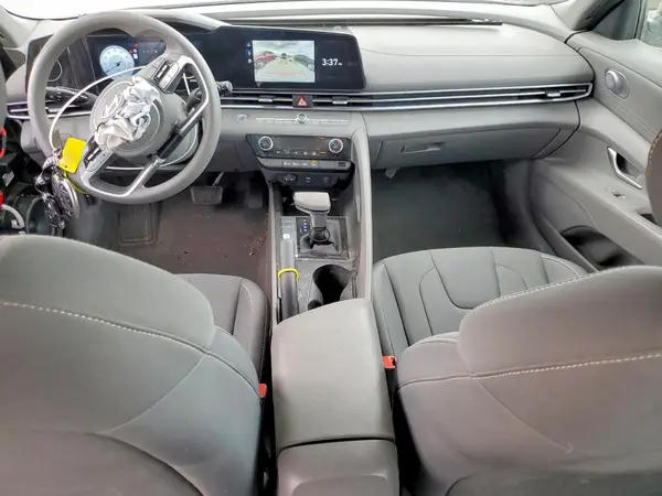 KMHLM4DGXRU765220 2024 HYUNDAI ELANTRA - Image 8