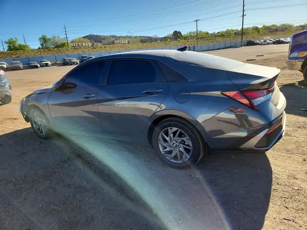 KMHLM4DGXRU766044 2024 HYUNDAI ELANTRA - Image 2