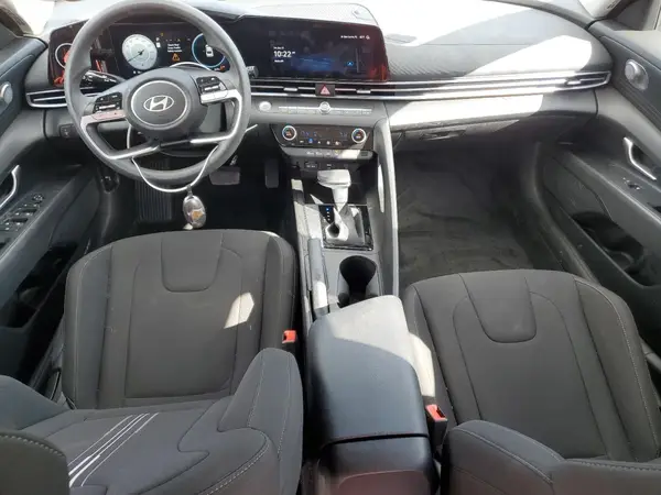 KMHLM4DGXRU773091 2024 HYUNDAI ELANTRA - Image 8