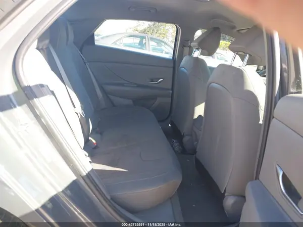 KMHLM4DGXRU776492 2024 HYUNDAI ELANTRA - Image 8