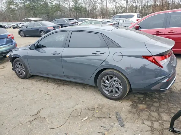 KMHLM4DGXRU777643 2024 HYUNDAI ELANTRA - Image 2