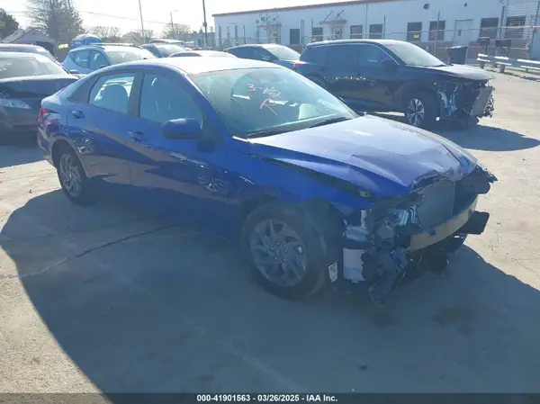 KMHLM4DGXRU780218 2024 HYUNDAI ELANTRA - Image 1
