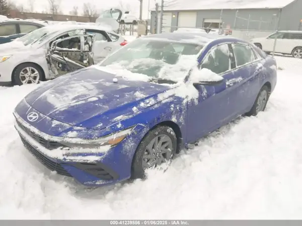 KMHLM4DGXRU784754 2024 HYUNDAI ELANTRA - Image 2