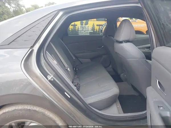 KMHLM4DGXRU787878 2024 HYUNDAI ELANTRA - Image 8
