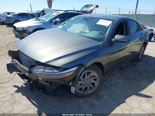 KMHLM4DGXRU806221 2024 HYUNDAI ELANTRA - Image 2