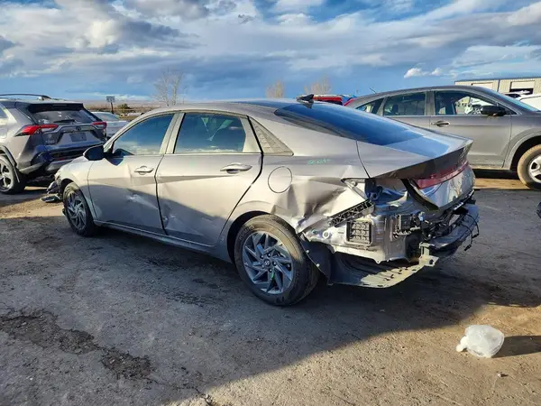 KMHLM4DGXRU806333 2024 HYUNDAI ELANTRA - Image 2