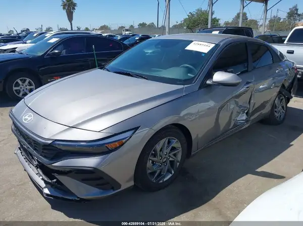 KMHLM4DGXRU807921 2024 HYUNDAI ELANTRA - Image 2