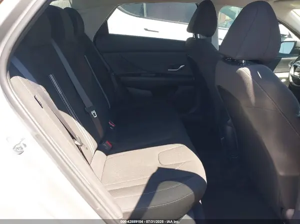 KMHLM4DGXRU807921 2024 HYUNDAI ELANTRA - Image 8