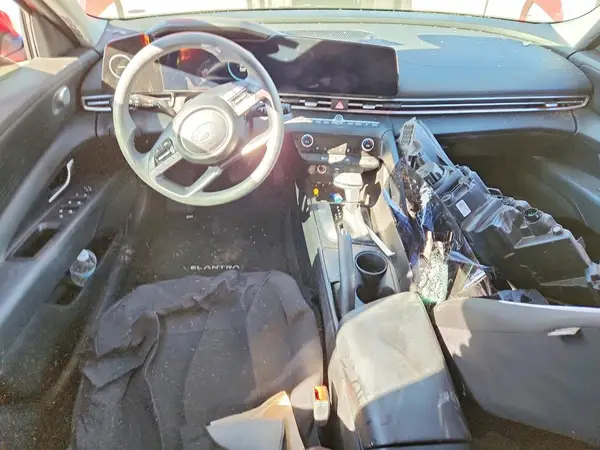 KMHLM4DGXRU807997 2024 HYUNDAI ELANTRA - Image 8
