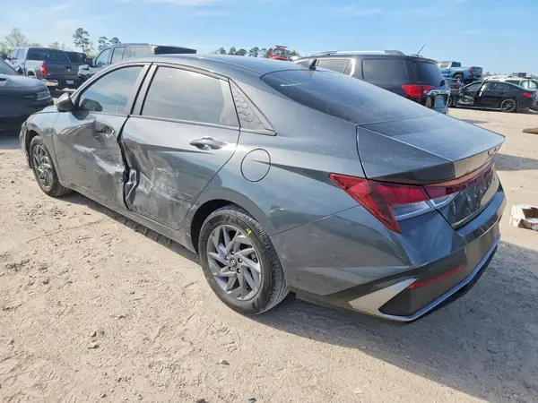 KMHLM4DGXRU808096 2024 HYUNDAI ELANTRA - Image 2