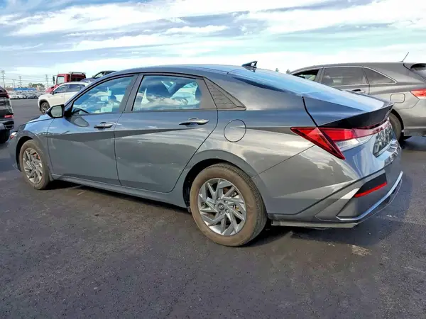 KMHLM4DGXRU808681 2024 HYUNDAI ELANTRA - Image 2
