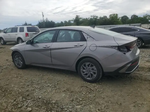 KMHLM4DGXRU808857 2024 HYUNDAI ELANTRA - Image 2