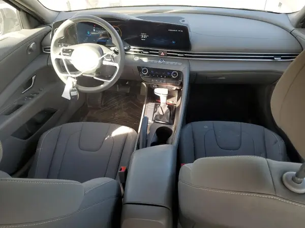 KMHLM4DGXRU810432 2024 HYUNDAI ELANTRA - Image 8