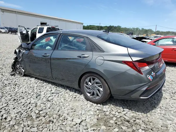KMHLM4DGXRU810821 2024 HYUNDAI ELANTRA - Image 2