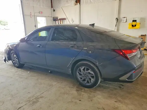 KMHLM4DGXRU812245 2024 HYUNDAI ELANTRA - Image 2