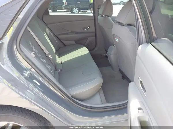 KMHLM4DGXRU815310 2024 HYUNDAI ELANTRA - Image 8