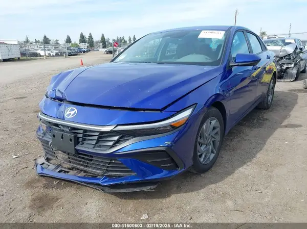 KMHLM4DGXRU820751 2024 HYUNDAI ELANTRA - Image 2