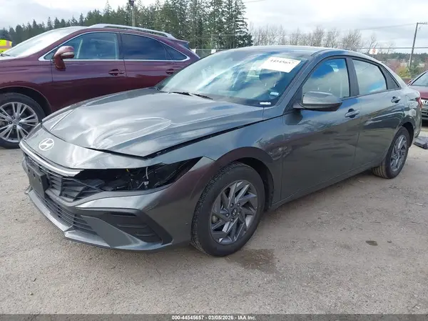 KMHLM4DGXRU823701 2024 HYUNDAI ELANTRA - Image 2