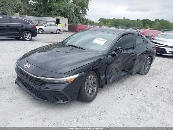 KMHLM4DGXRU832978 2024 HYUNDAI ELANTRA - Image 2
