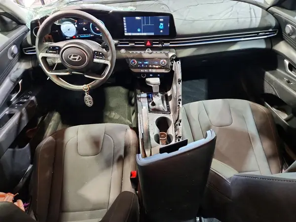 KMHLM4DGXRU834939 2024 HYUNDAI ELANTRA - Image 8