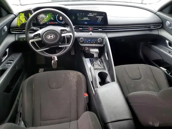KMHLM4DGXRU834973 2024 HYUNDAI ELANTRA - Image 8