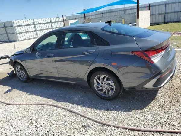KMHLM4DGXRU838537 2024 HYUNDAI ELANTRA - Image 2